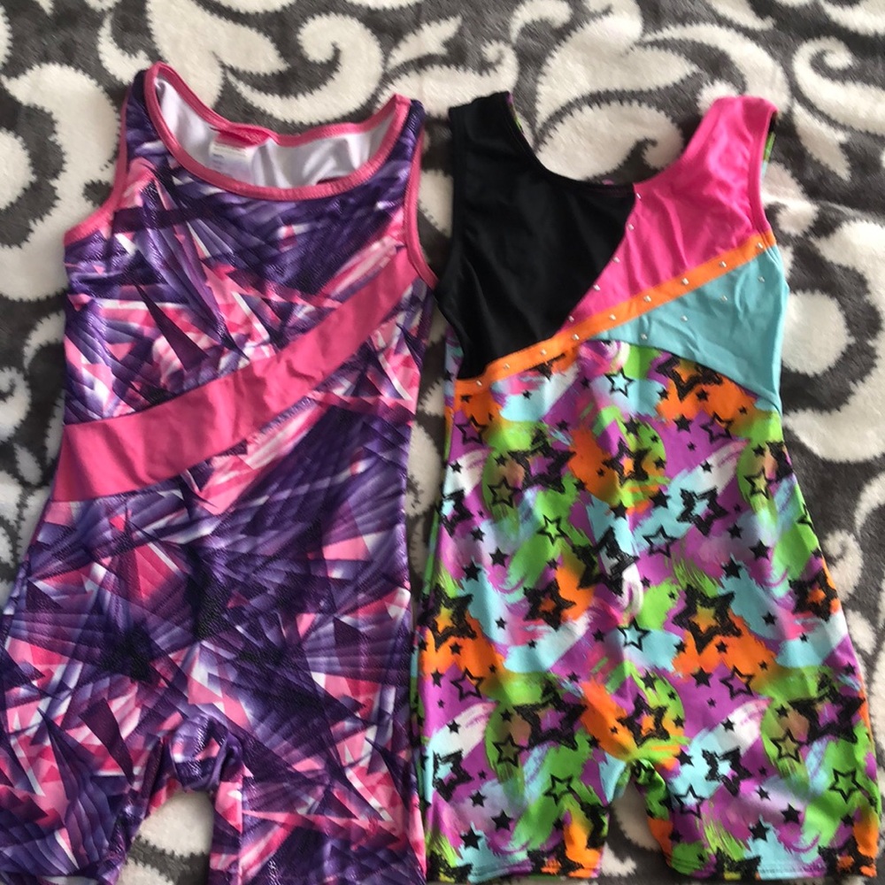 2size small leotards